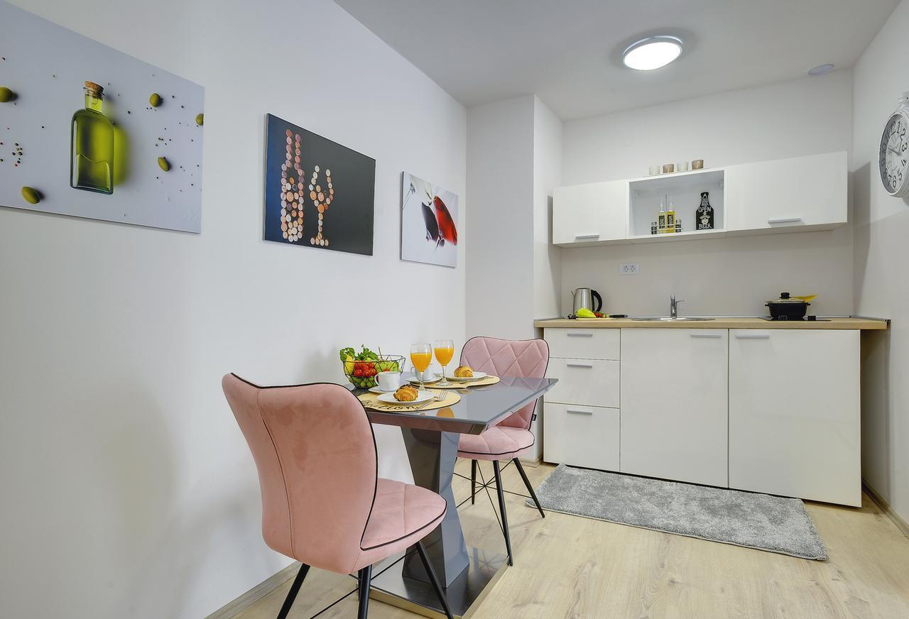 D&A City Center Apartments With Free Parking Pula Zewnętrze zdjęcie